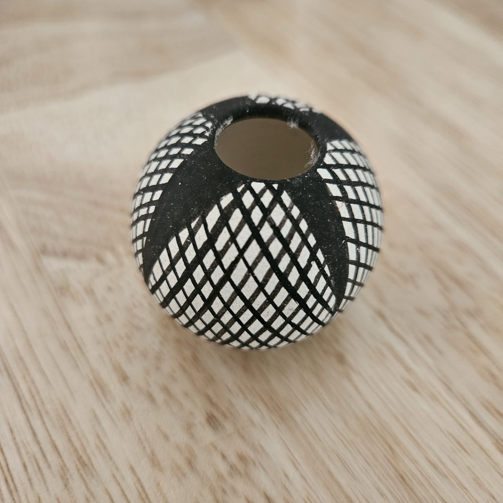 Handmade Acoma Pueblo Mini Pottery Seed Pot Authentic Native American